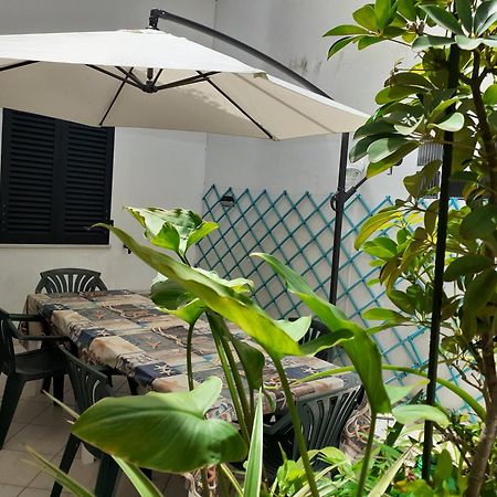 Il Gabbiano Lägenhet Viareggio Rum bild