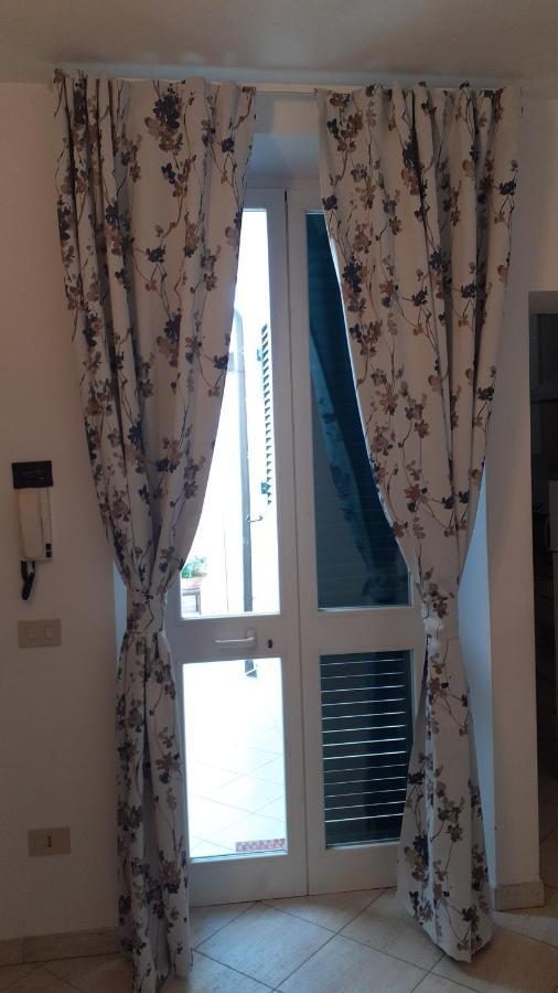 Il Gabbiano Lägenhet Viareggio Exteriör bild