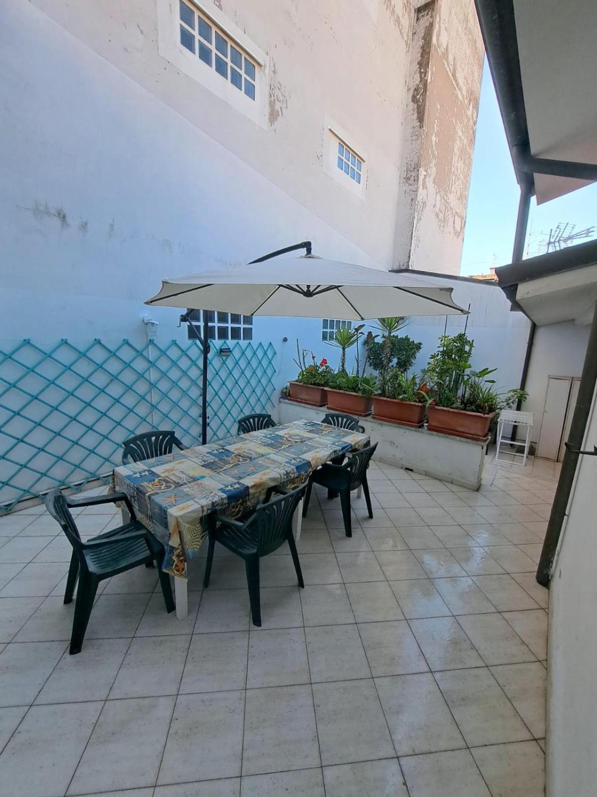 Il Gabbiano Lägenhet Viareggio Rum bild
