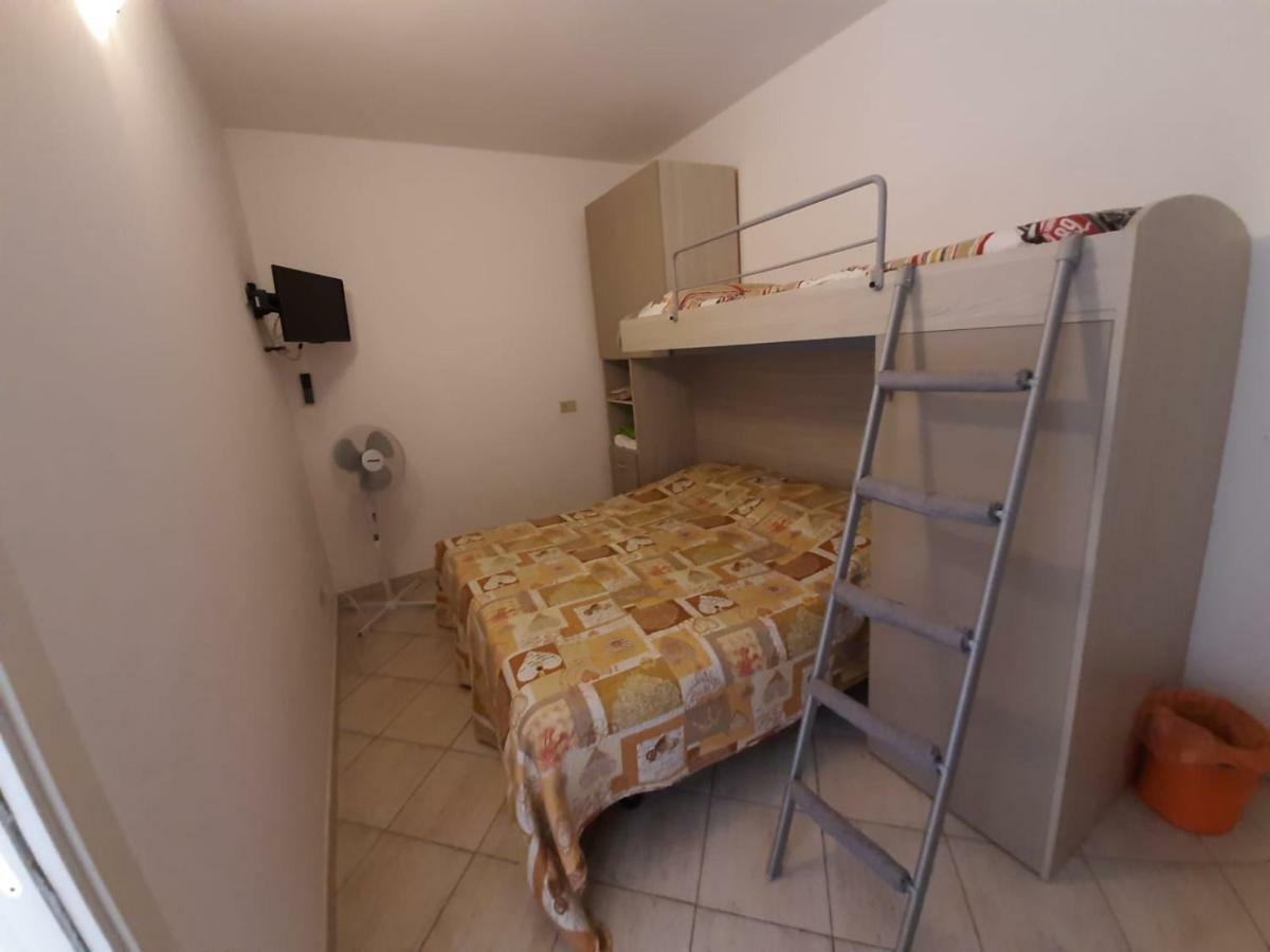 Il Gabbiano Lägenhet Viareggio Exteriör bild
